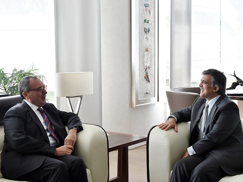 11.Cumhurbaşkanı Abdullah Gül, Avrupa Birliği Türkiye Delegasyonu Başkanı Büyükelçi Stefano Manservisi’yi kabul etti